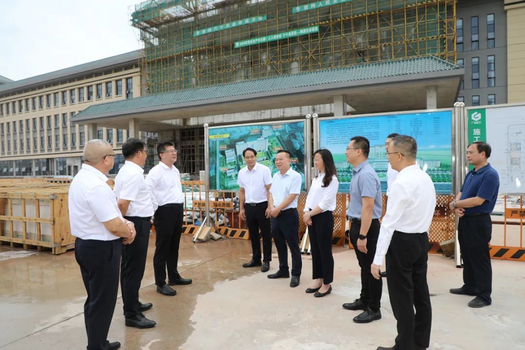 陈文锋一行调研澳门新葡萄新京威尼斯987茂名医院